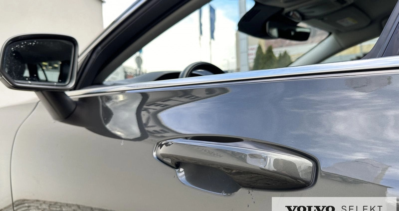 Volvo V60 cena 129900 przebieg: 116160, rok produkcji 2021 z Warszawa małe 352